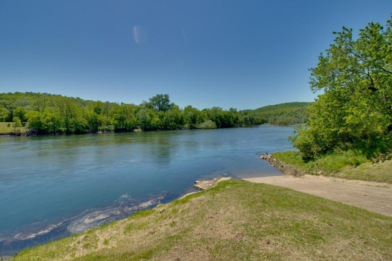 Spacious White Rivers Jewel Fishing Haven! Flippin Esterno foto